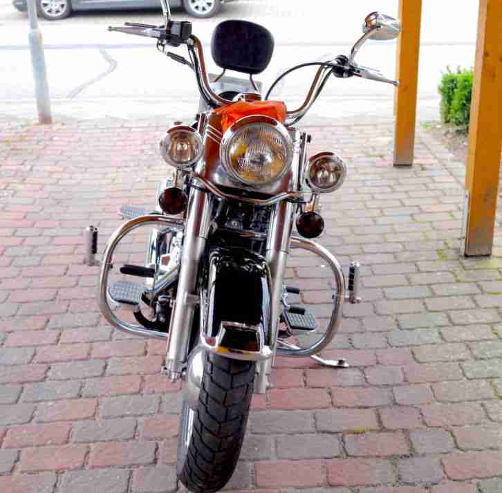 Heritage Softail FLSTCI schwarz