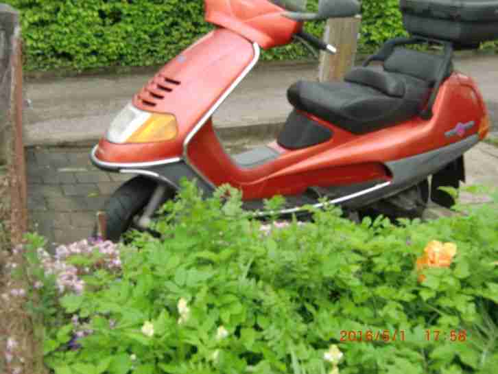 Hexagon 125 zu Versteigern