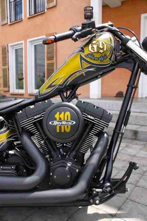 High Neck Chopper House of Thunder nehme alte Harley Davidson in Zahlung (-1940)