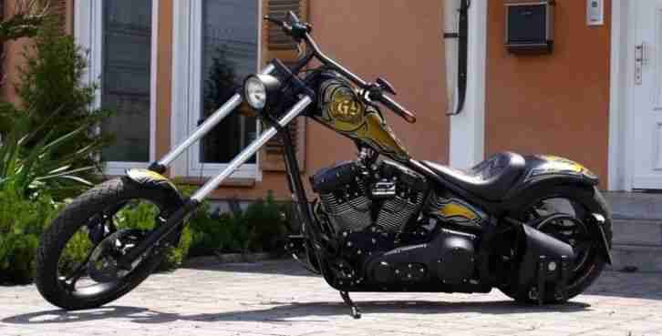 High Neck Chopper House of Thunder nehme alte Harley Davidson in Zahlung (-1940)