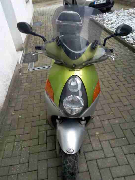 Honda 125 JF07