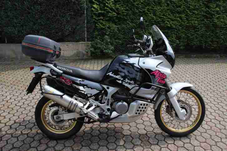 Africa Twin XRV 750 RD07