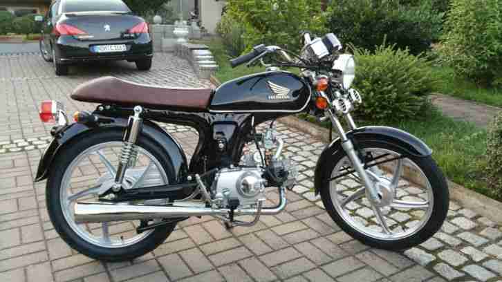 Honda Benly 50 S Lizensnachbau Caferacer