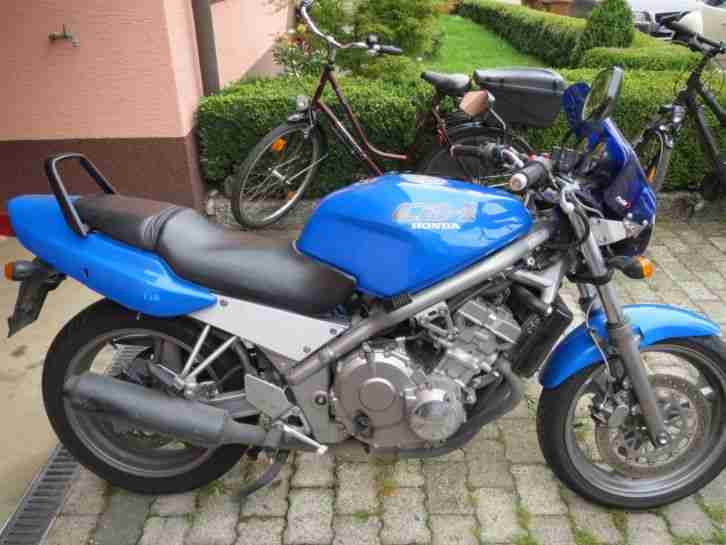 Honda CB 1 NC 27, Motorrad