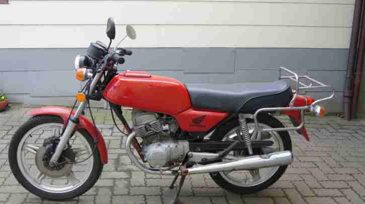 CB 125 T