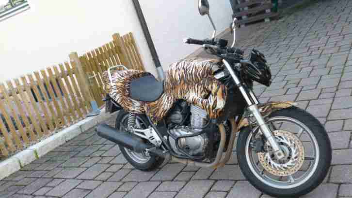 Honda CB 500 PC 26 mit Tigerfell ,Elefantentreffen,Eyecatcher,Bastler, anschauen