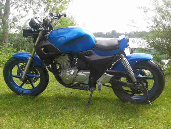 Honda CB 500 Street Fighter ( 37 KW )