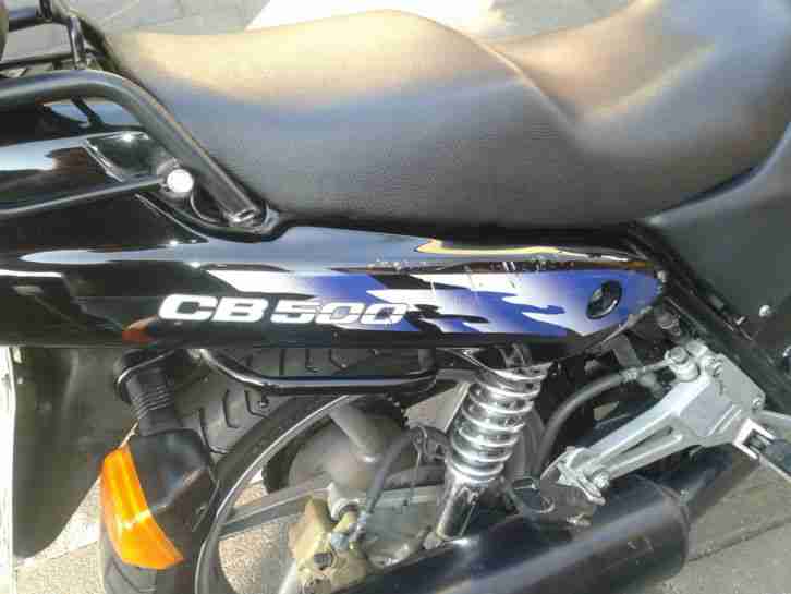 Honda CB 500 schwarz mit Topcase