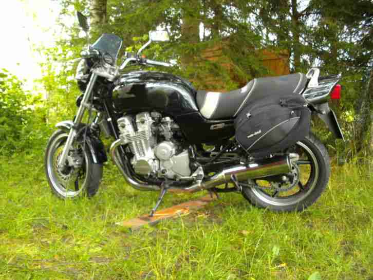 CB 750 Sevenfifty RC42 in absolutem