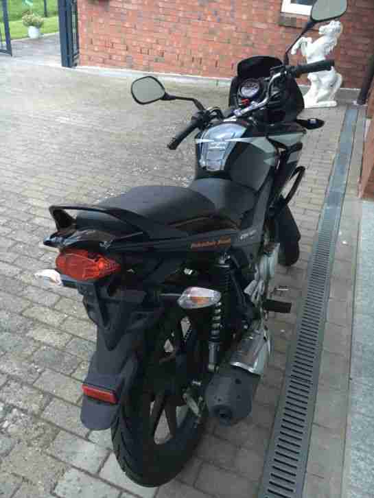 Honda CBF 125, schwarz, 1. Hand, Stürzbügel, Tüv neu !!!