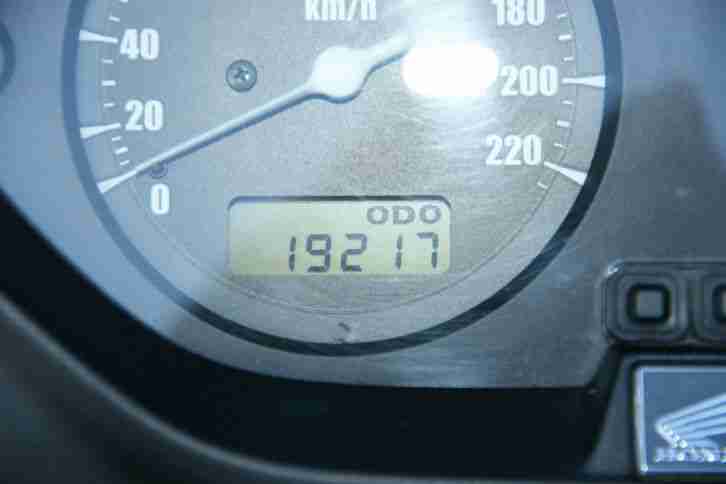 Honda CBF 600 SA in top Zustand