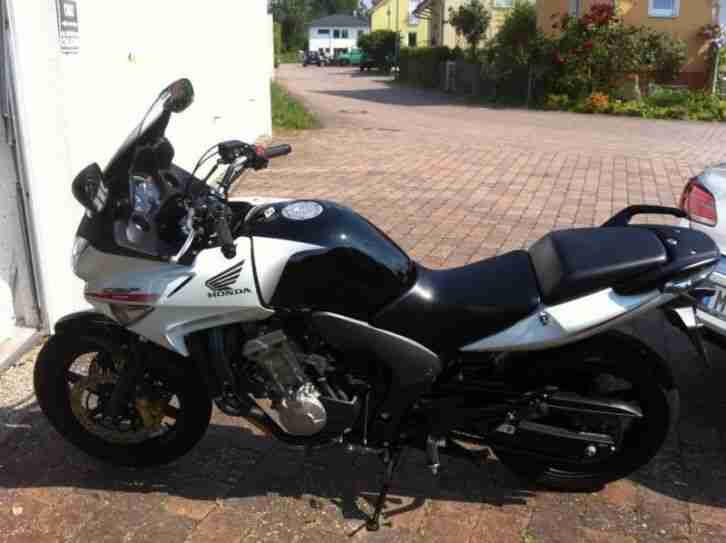 Honda CBF600SA PC 43 Bj.04/10 schwarz/weiß km 15851 +ABS TÜV Neu