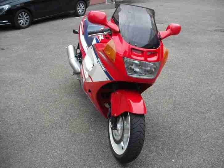 Honda CBR 1000 F 130 PS TÜV 10/2017