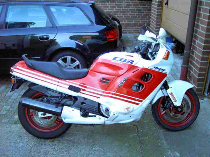 Honda CBR 1000 F