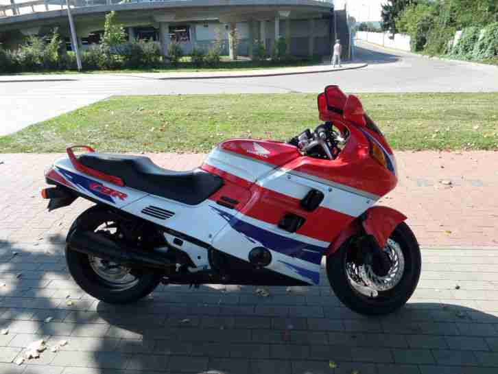 Honda CBR 1000 F