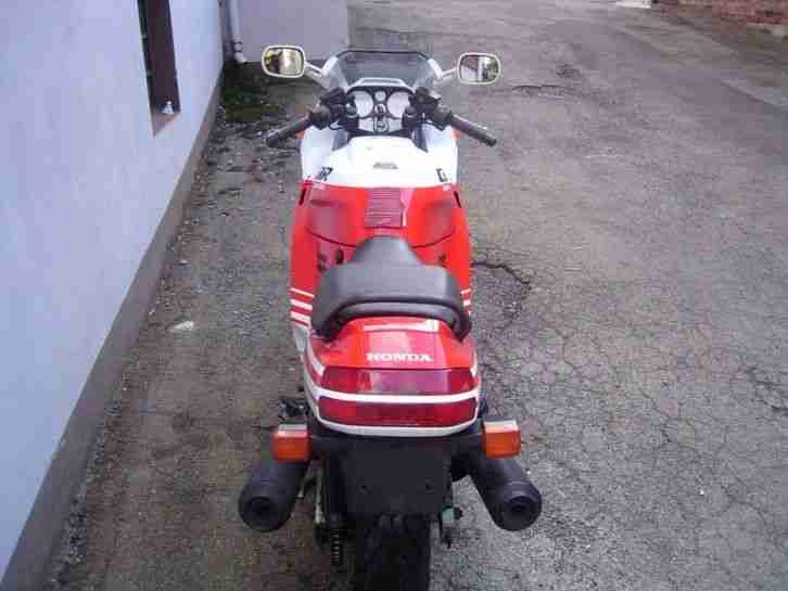 Honda CBR 1000 F