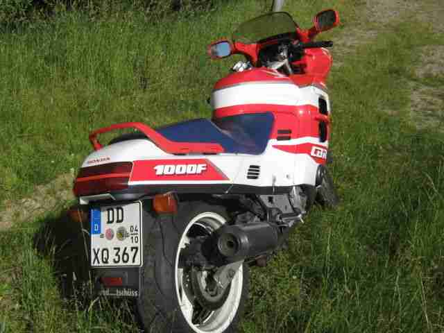 Honda CBR 1000 F Baujahr 1992 unverbaut !