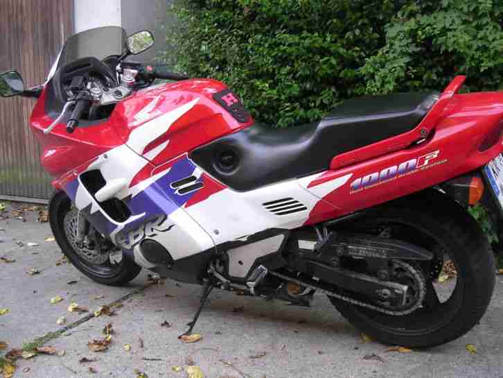 Honda * CBR 1000 F * SC 24 *