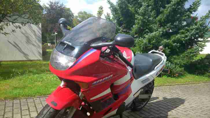 CBR 1000 F SC 24 Bjr.:1994 46000 km