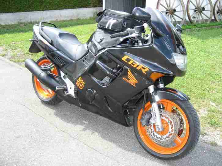 Honda CBR 1000 F SC 24 Dual sehr gut gepflegt von Liebhaber