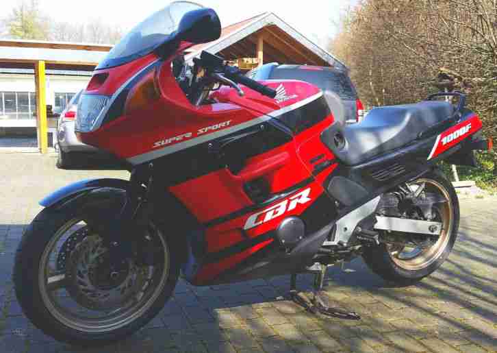 CBR 1000 F SC24