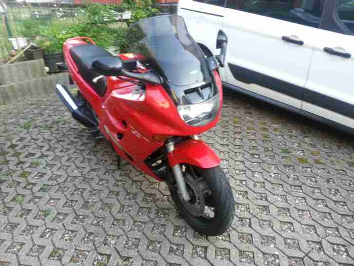 Honda CBR 1000 F SC24 Dual