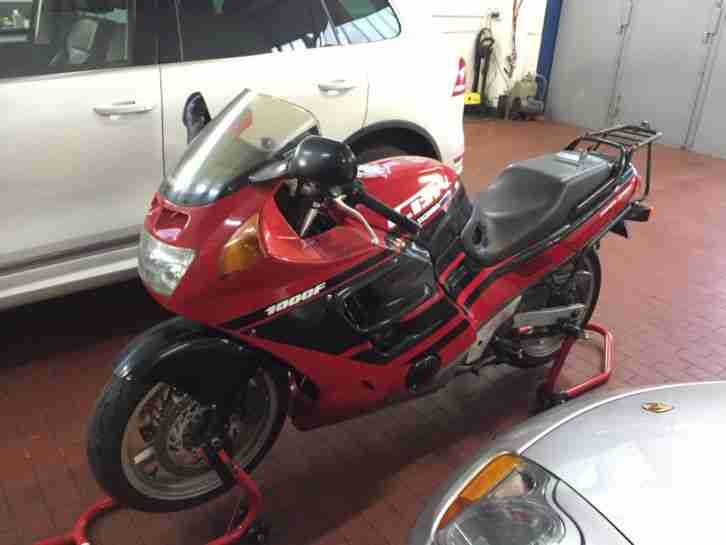 Honda CBR 1000 F Super Sport