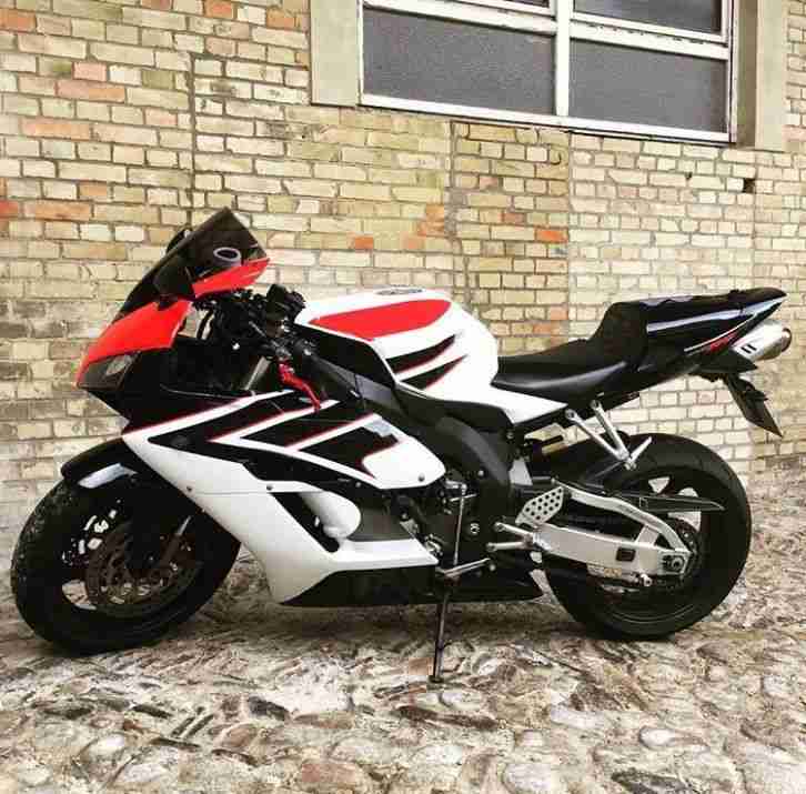 CBR 1000 RR