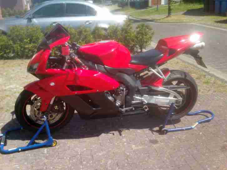 CBR 1000 RR Fireblade SC57 TÜV NEU Mivv