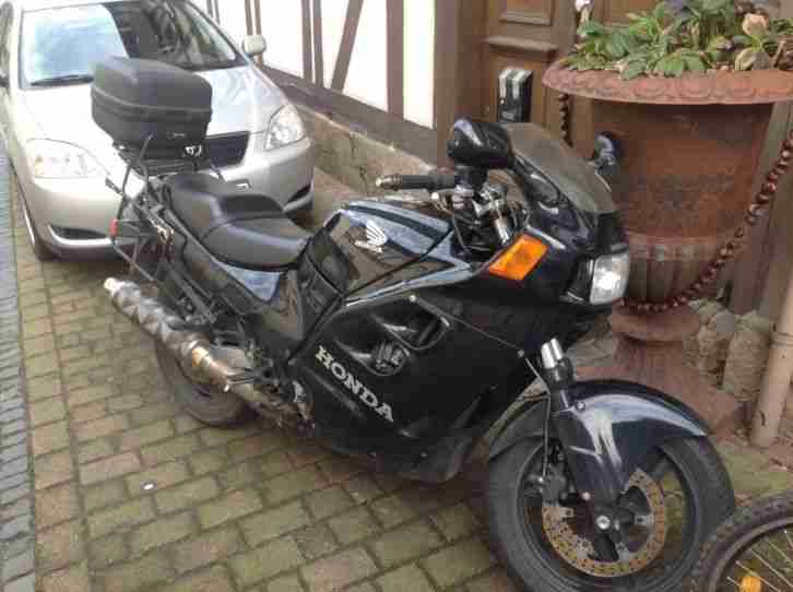 Honda CBR 1000f sc21