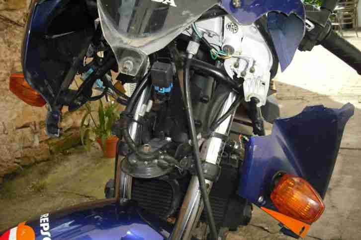 Honda CBR 125 Repsol JC 34 Bj 2005 Unfall Orig.13000 Km
