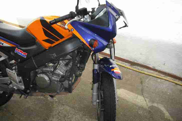 Honda CBR 125 Repsol JC 34 Bj 2005 Unfall Orig.13000 Km