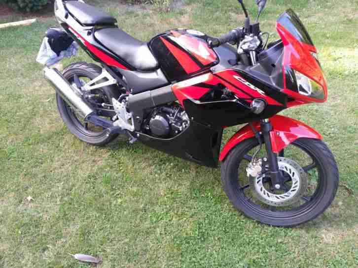 Honda CBR 125R