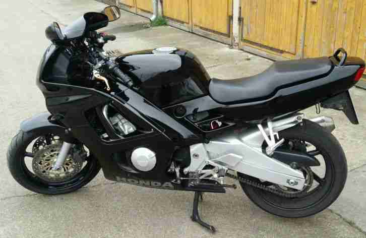 Honda CBR 600 F PC 31 Motorrad TÜV 07/16 erst 20.300 km!!!