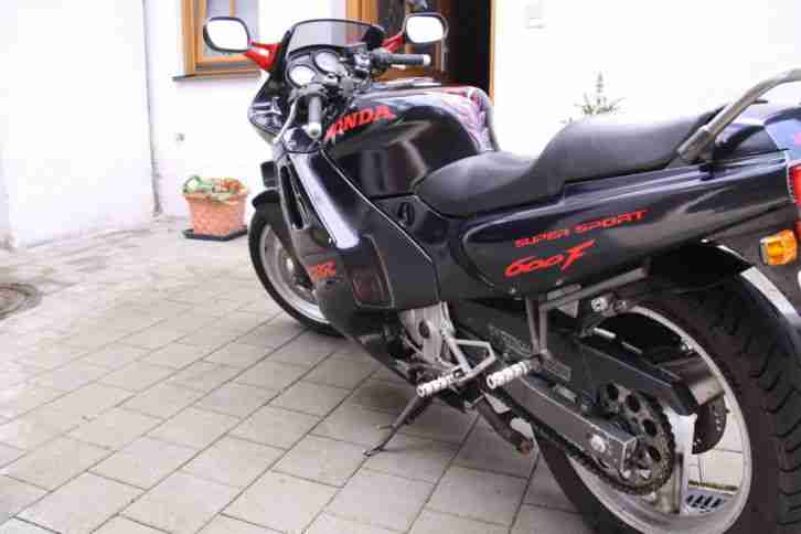 Honda CBR 600 F (PC19) Bj.87 52TKM Tüv 08/17 25 Kw gedrosselt