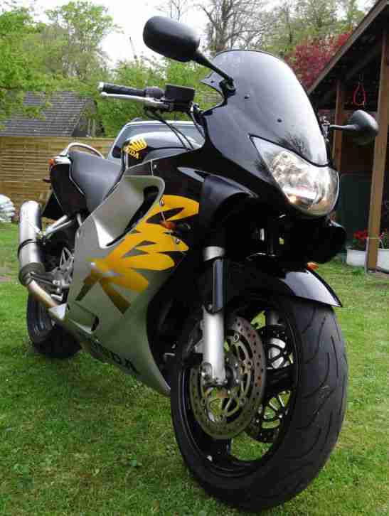 Honda CBR 600 F PC35 29865KM Top Zustand