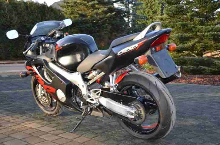 Honda CBR 600 F schwarz 28986 km
