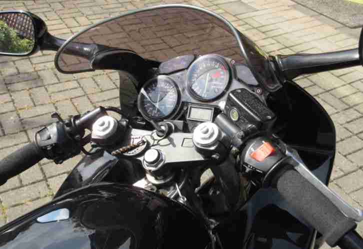 Honda CBR 600 F, schwarz, TÜV u. Batterie ganz neu, Reifen 1 Jahr Motorrad, Bike