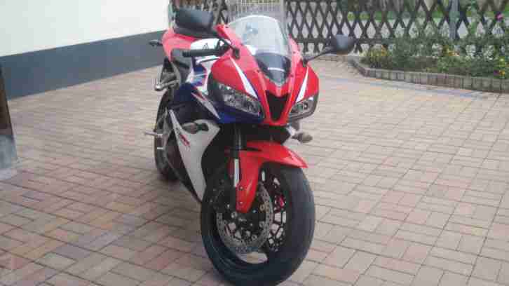 Honda CBR 600 RR PC40 Bj.2011