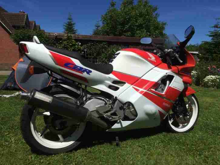 Honda CBR 600 Supersportler + Gianelli Auspuff + Stahlflexbremsleitung 260 Kmh