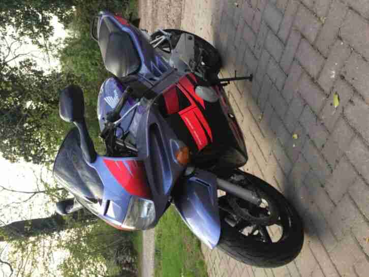 CBR 600