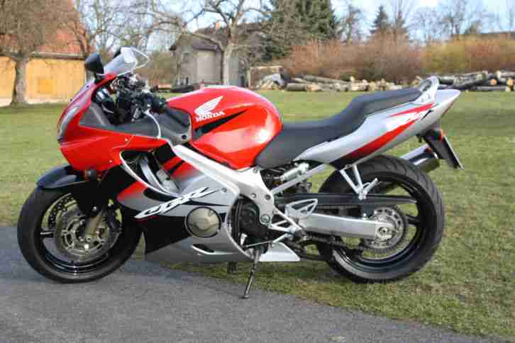 Honda CBR 600F, 22.670 km, 80 kW, EZ 04/2004