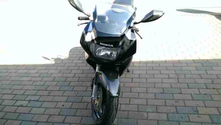 Honda CBR 600F schwarz 98PS mit neuen Reifen vorne+ hinten