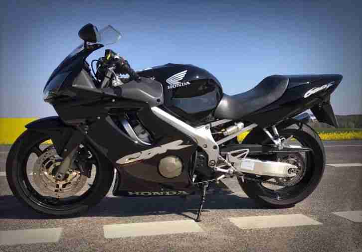 Honda CBR 600f pc35 in schwarz