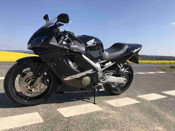 Honda CBR 600f pc35 in schwarz
