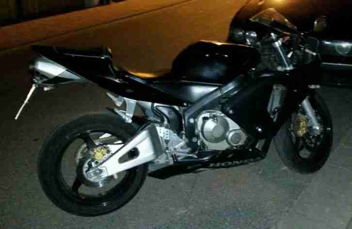 Honda CBR 600rr PC37 Bj04