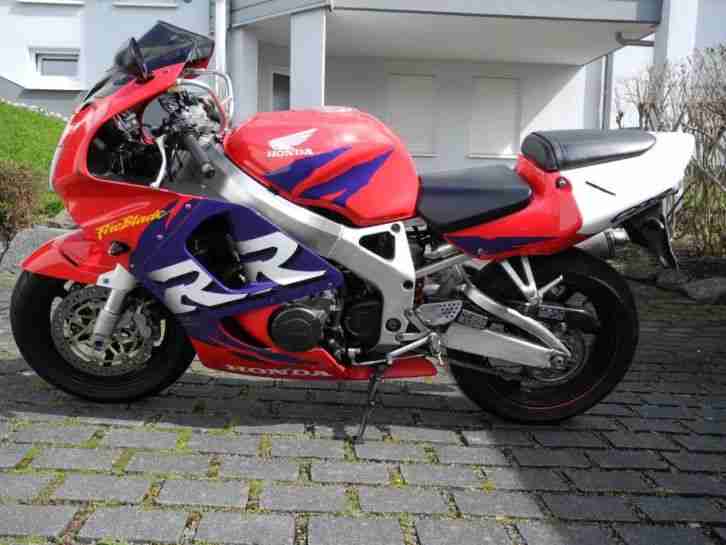 Honda CBR 900 RR Fireblade SC 33