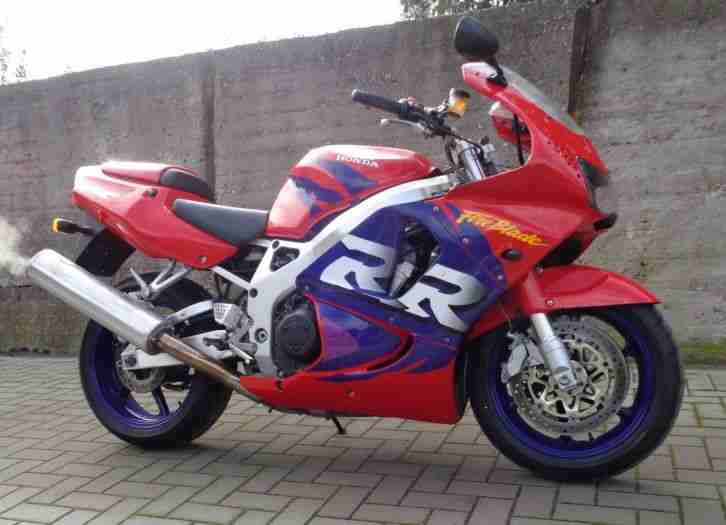 Honda CBR 900 RR Fireblade SC33 Superbike