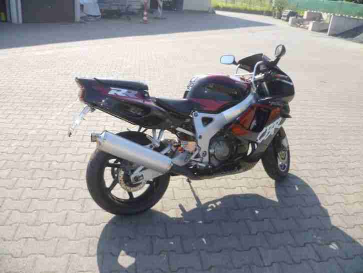 CBR 900 RR Tüv 12 2017 Reifen Nagelneu