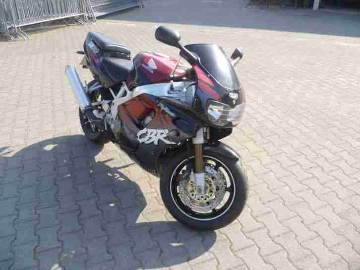 Honda CBR 900 RR - Tüv 12 - 2017 //Reifen Nagelneu...